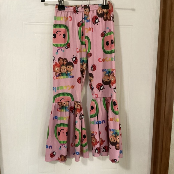 Cocomelon 3T-4T Girls Pink Flare Pants - Picture 1 of 3